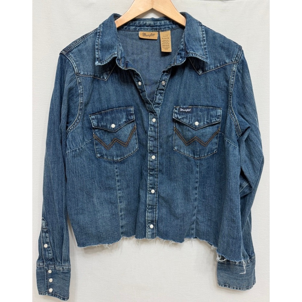 Wrangler Womens Denim Shirt Frayed Hem Pearl Snap Western Crop Top XL LW3039D
